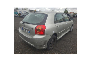 Feu arriere stop central TOYOTA COROLLA 10 Photo n°4