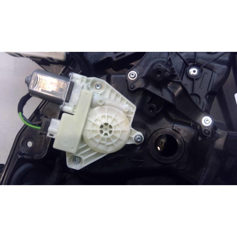 Leve vitre electrique avant droit MERCEDES CLASSE GLC 253 Photo n°1