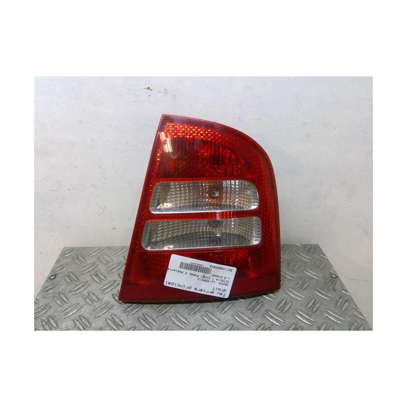 Feu arriere principal droit (feux) SKODA OCTAVIA 1 Photo n°1