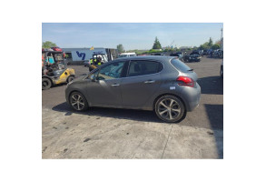 Leve vitre electrique avant gauche PEUGEOT 208 1 Photo n°9