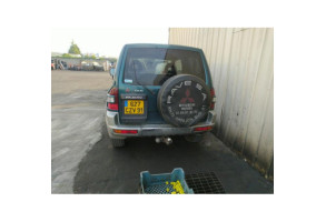 Porte avant droit MITSUBISHI PAJERO 3 Photo n°10