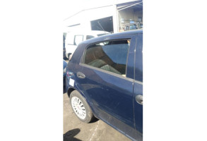 Moteur essuie glace arriere FIAT PUNTO EVO 3 Photo n°9