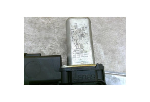 Leve vitre electrique arriere droit LANCIA DELTA 3 Photo n°2