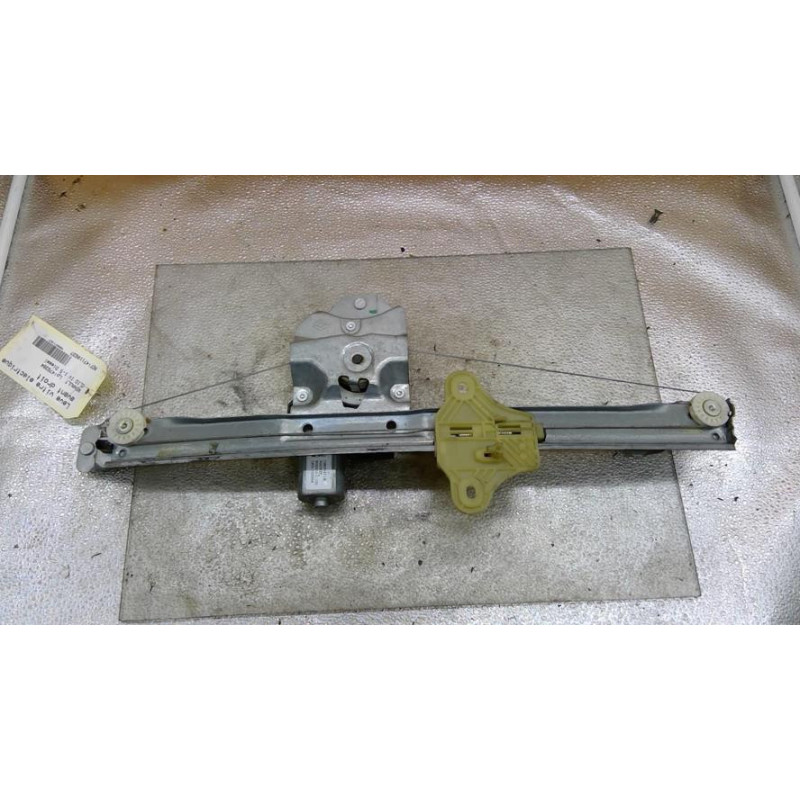 Leve vitre electrique avant droit RENAULT CLIO 4 Photo n°1