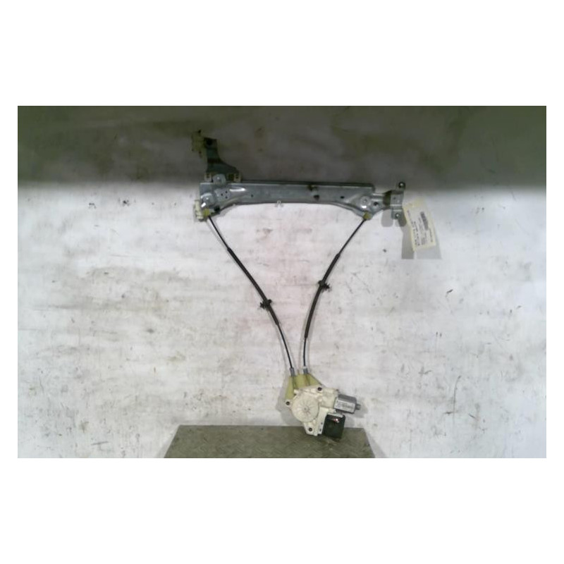 Leve vitre electrique arriere gauche RENAULT MEGANE 3 Photo n°1