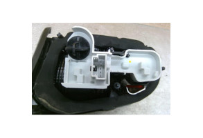 Feu arriere secondaire gauche (feux) VOLKSWAGEN GOLF 7 Photo n°4