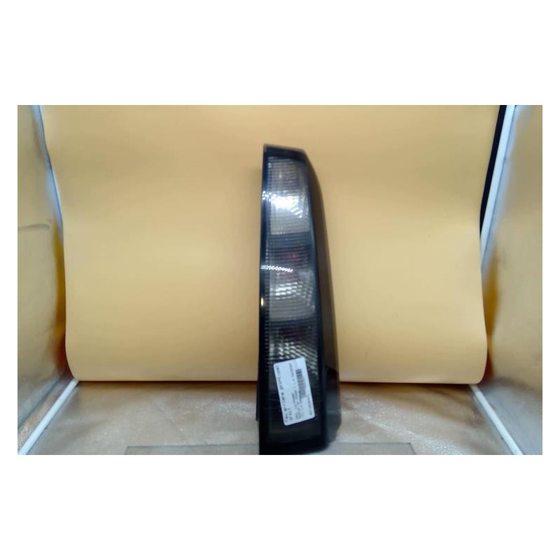 Feu arriere principal droit (feux) OPEL MERIVA A Photo n°1