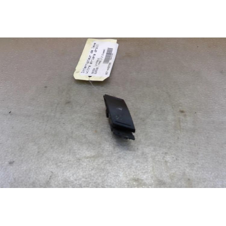 Interrupteur de leve vitre arriere droit SKODA SUPERB 1