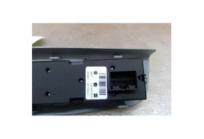 Interrupteur de leve vitre avant gauche SKODA SUPERB 1 Photo n°2