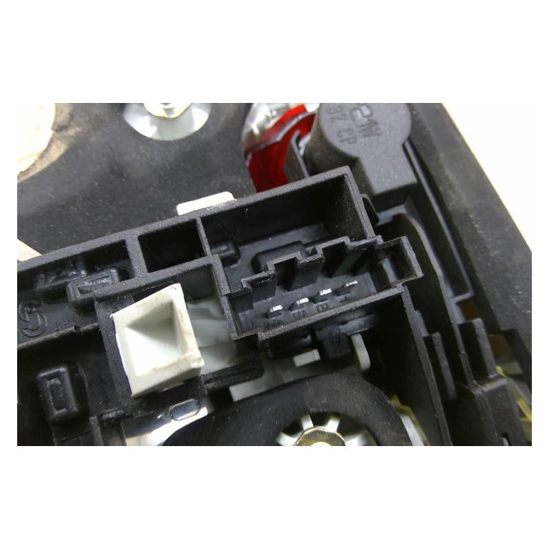 Feu arriere secondaire droit (feux) VOLKSWAGEN TOUAREG 1 Photo n°1