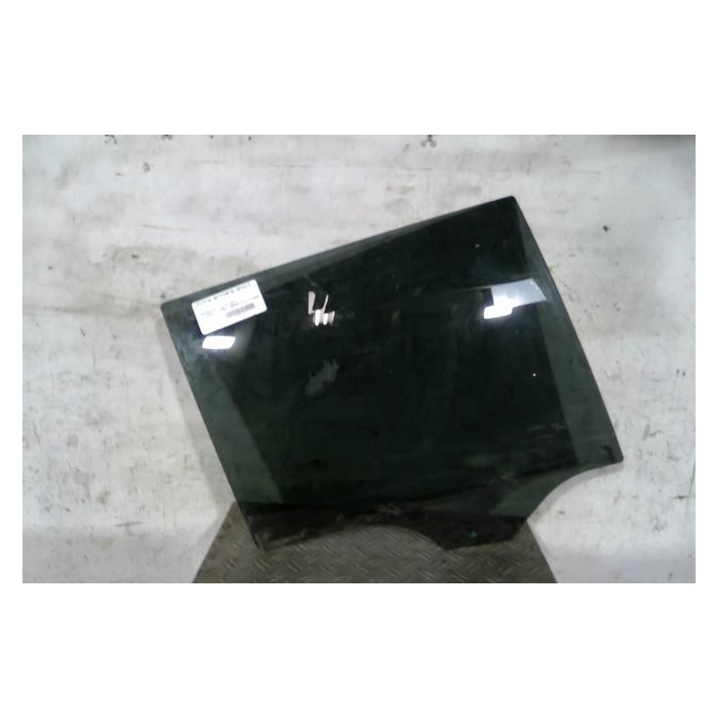 Vitre arriere droit MERCEDES CLASSE C 204 Photo n°1