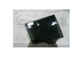 Vitre arriere droit MERCEDES CLASSE C 204 Photo n°1