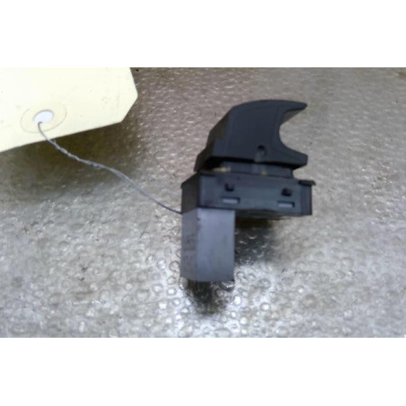 Interrupteur de leve vitre arriere gauche VOLKSWAGEN POLO 5