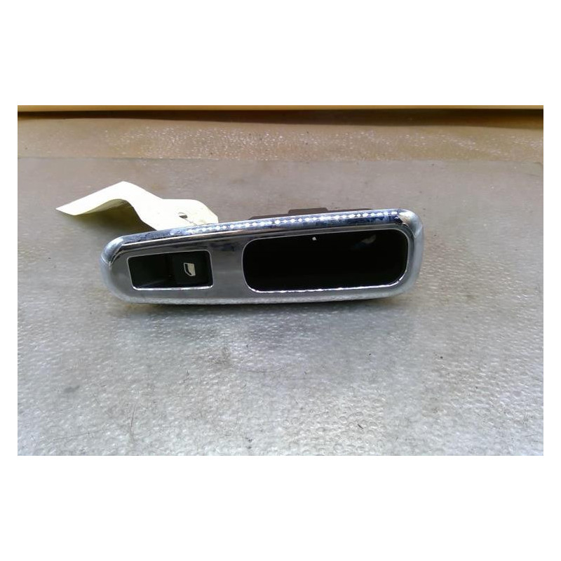 Interrupteur de leve vitre arriere droit PEUGEOT 3008 1 Photo n°1