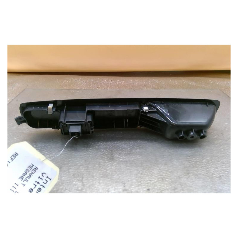 Interrupteur de leve vitre avant droit RENAULT MEGANE 3 Photo n°1