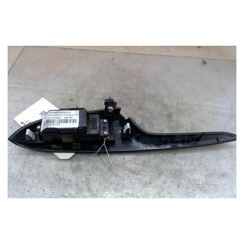 Interrupteur de leve vitre arriere droit HONDA CIVIC 8 Photo n°1