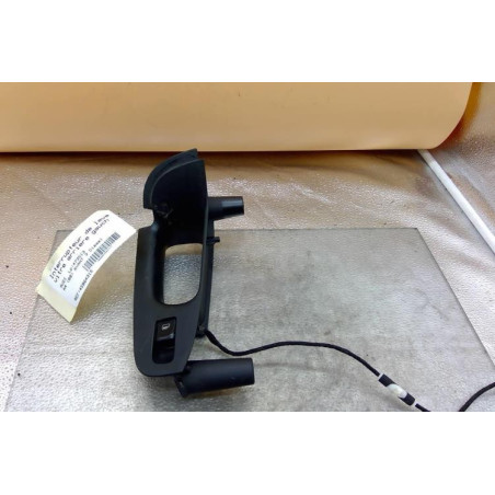 Interrupteur de leve vitre arriere gauche AUDI A4 3