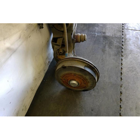 Essieu arriere PEUGEOT 208 1