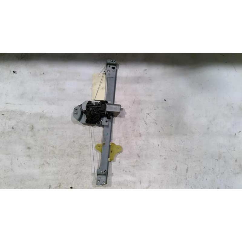 Leve vitre electrique avant droit RENAULT CLIO 4 Photo n°1