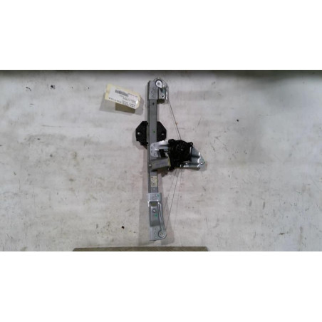 Leve vitre electrique avant droit DACIA SANDERO 2