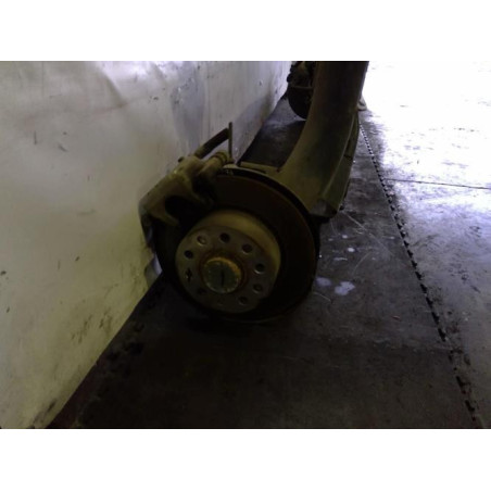 Essieu arriere SKODA OCTAVIA 3