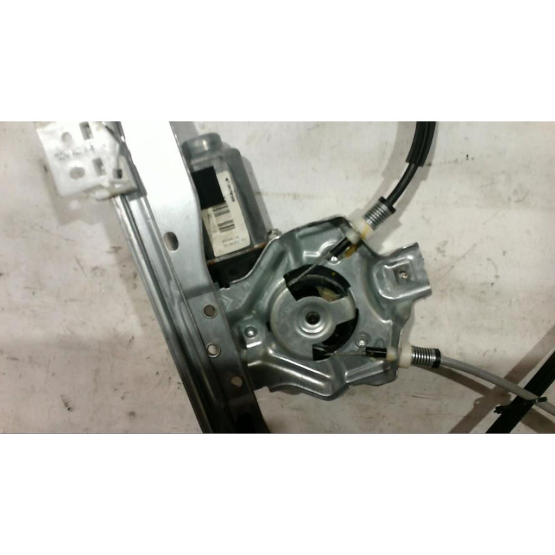 Leve vitre electrique avant droit DS DS3 Photo n°1