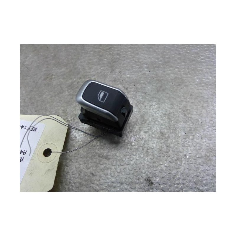 Interrupteur de leve vitre arriere gauche AUDI A4 3 Photo n°1