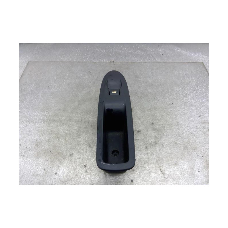 Interrupteur de leve vitre arriere droit CITROEN C4 2 Photo n°1