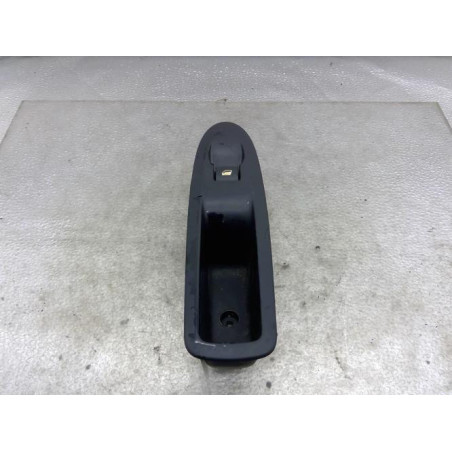 Interrupteur de leve vitre arriere droit CITROEN C4 2