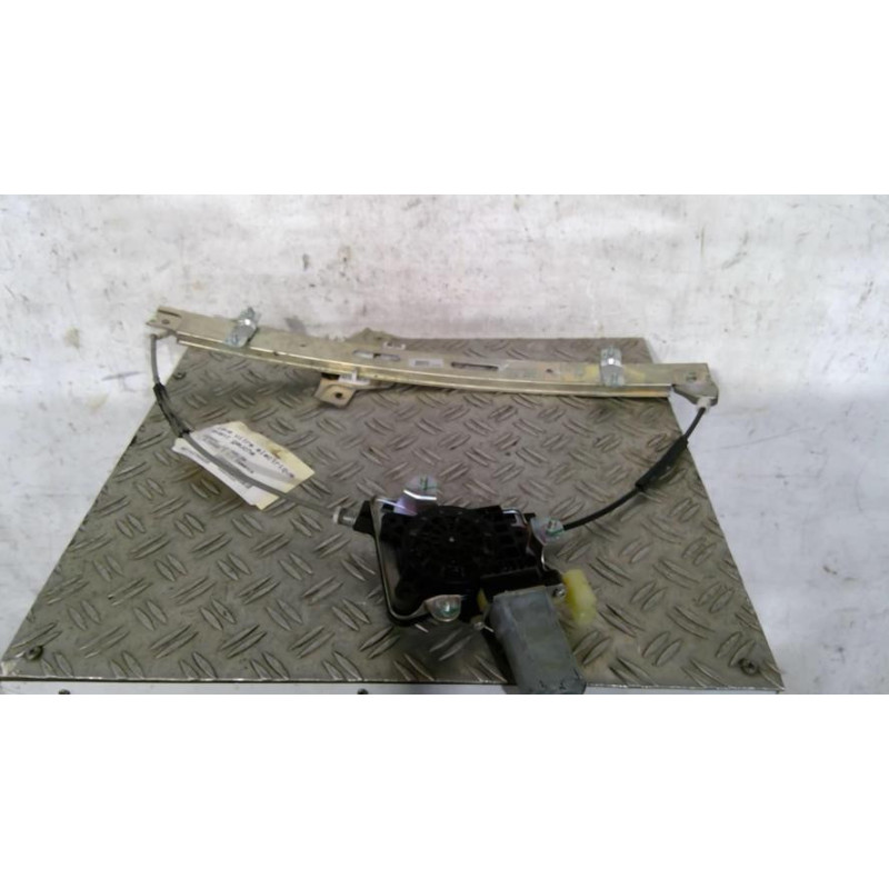 Leve vitre electrique avant gauche HYUNDAI I 10 1 Photo n°1