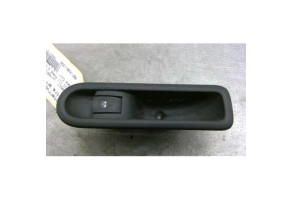 Interrupteur de leve vitre arriere gauche RENAULT CLIO 3 Photo n°2