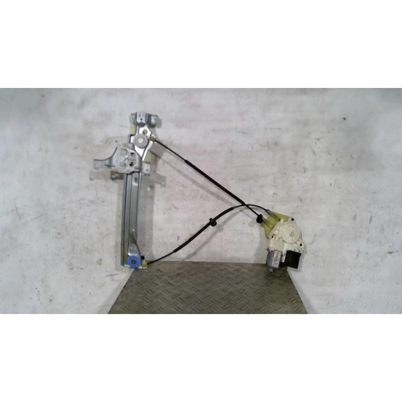 Leve vitre electrique arriere droit RENAULT MEGANE 3 Photo n°1
