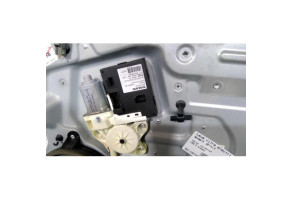 Leve vitre electrique avant droit VOLVO V 50 Photo n°3