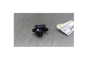 Interrupteur de leve vitre arriere droit HYUNDAI I 20 2 Photo n°2