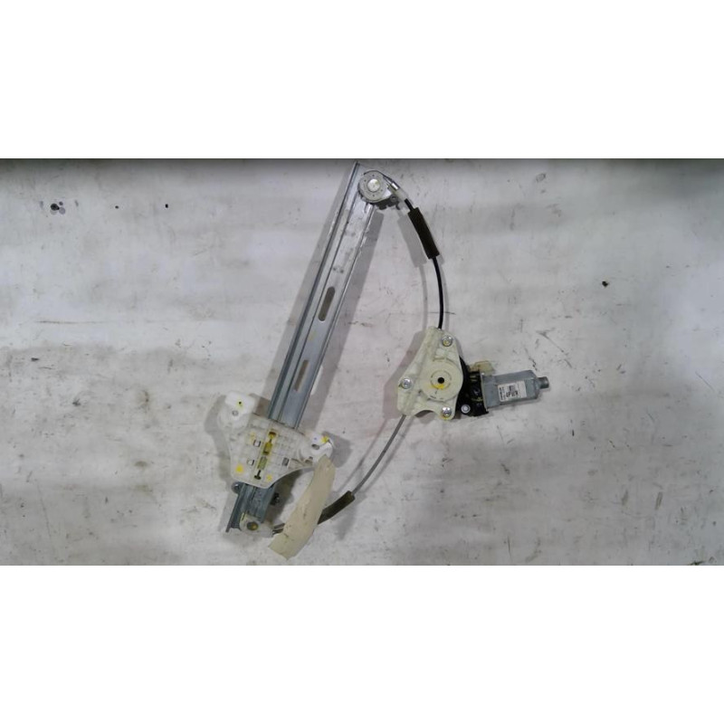 Leve vitre electrique arriere droit HYUNDAI I 20 2 Photo n°1