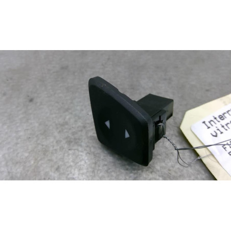 Interrupteur de leve vitre avant droit FIAT 500 2