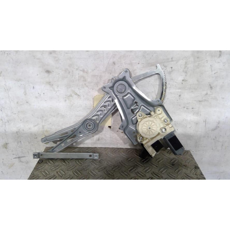 Leve vitre electrique avant gauche OPEL VECTRA C Photo n°1