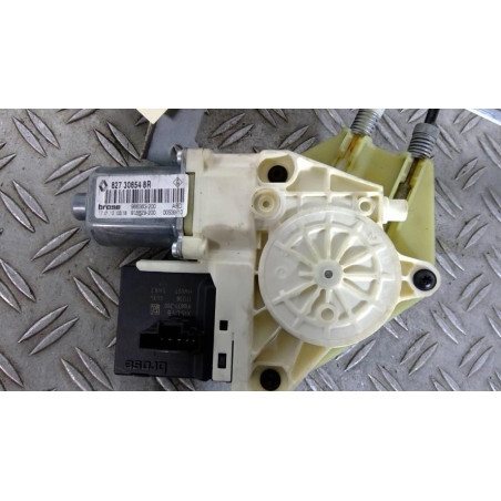 Leve vitre electrique arriere droit RENAULT MEGANE 3