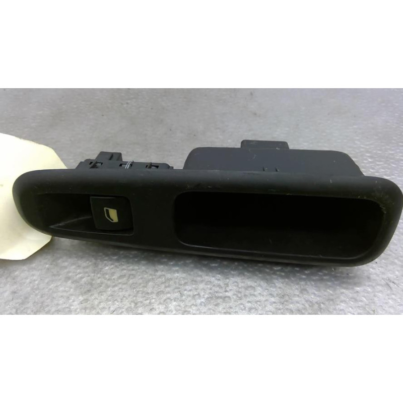 Interrupteur de leve vitre arriere droit PEUGEOT 3008 1 Photo n°1