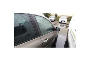 Interrupteur de leve vitre arriere droit RENAULT CLIO 3 Photo n°6