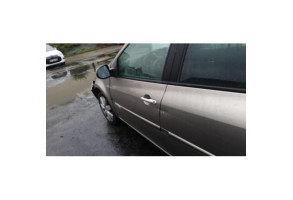 Interrupteur de leve vitre arriere droit RENAULT CLIO 3 Photo n°9