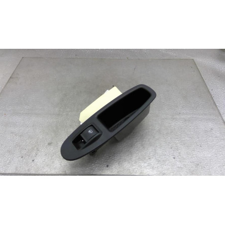 Interrupteur de leve vitre arriere droit FIAT PUNTO EVO 3