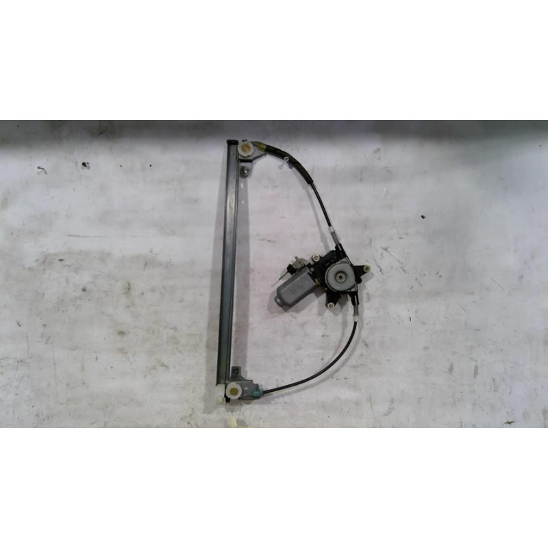 Leve vitre electrique arriere gauche PEUGEOT 605 Photo n°1