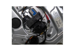 Leve vitre electrique arriere gauche HYUNDAI I 30 1 Photo n°2