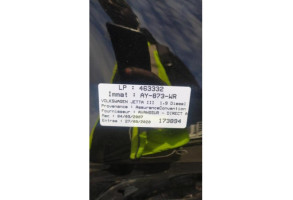 Feu arriere secondaire droit (feux) VOLKSWAGEN JETTA 3 Photo n°6