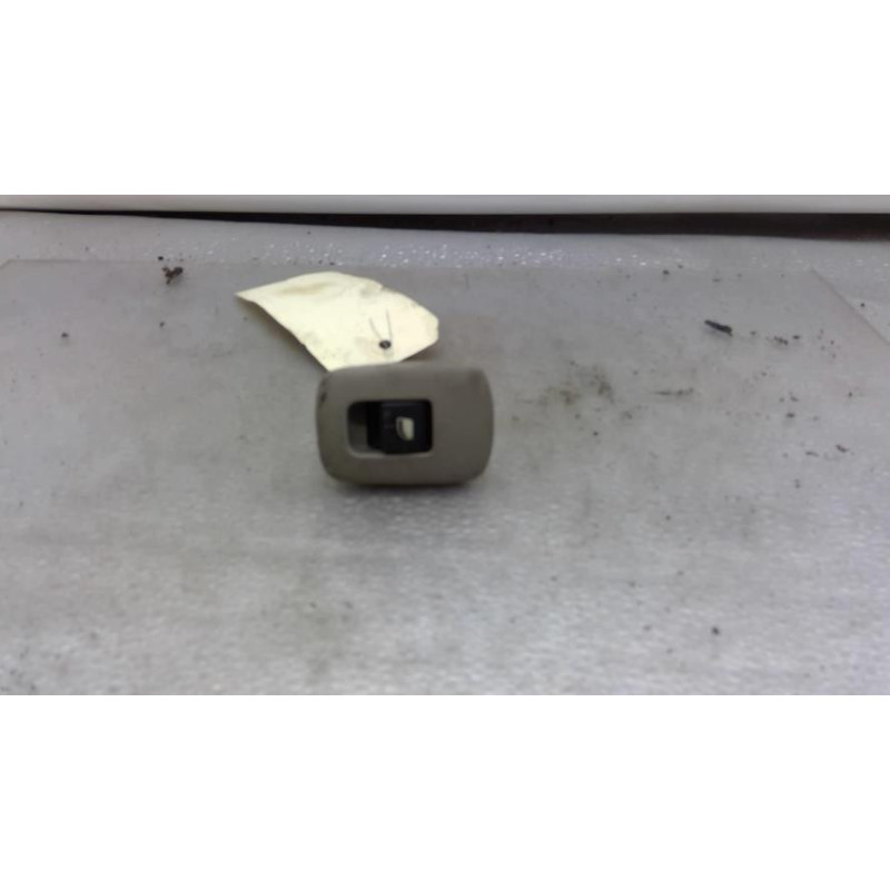 Interrupteur de leve vitre arriere droit CITROEN C3 PICASSO Photo n°1