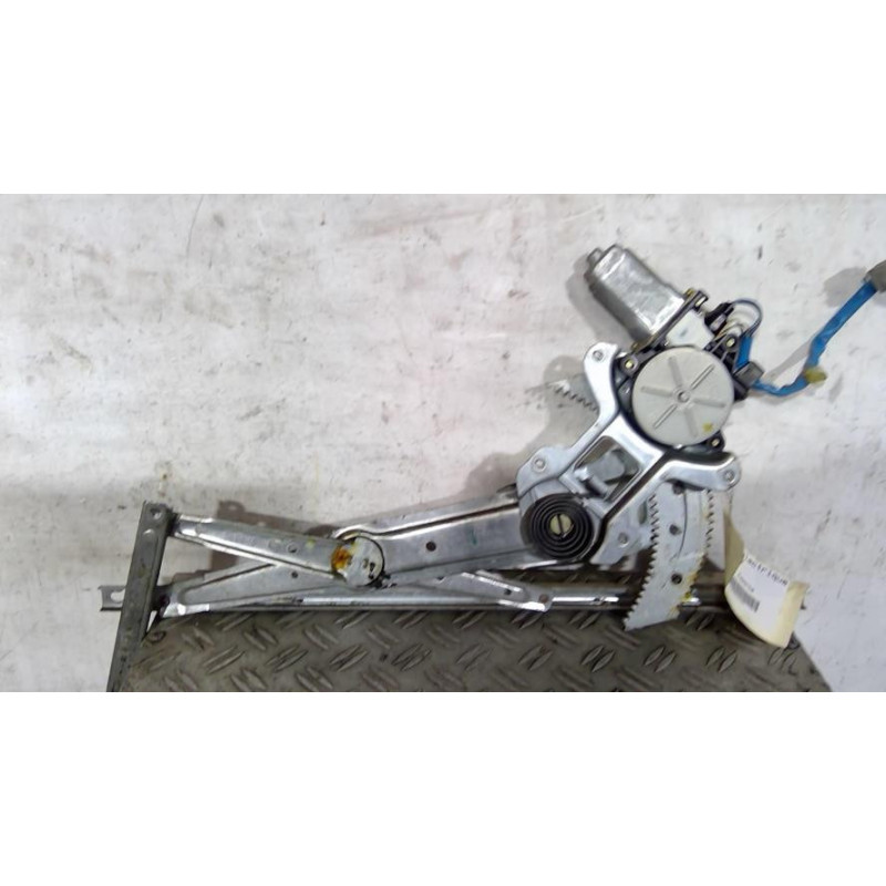 Leve vitre electrique avant gauche HONDA HR-V 1 Photo n°1