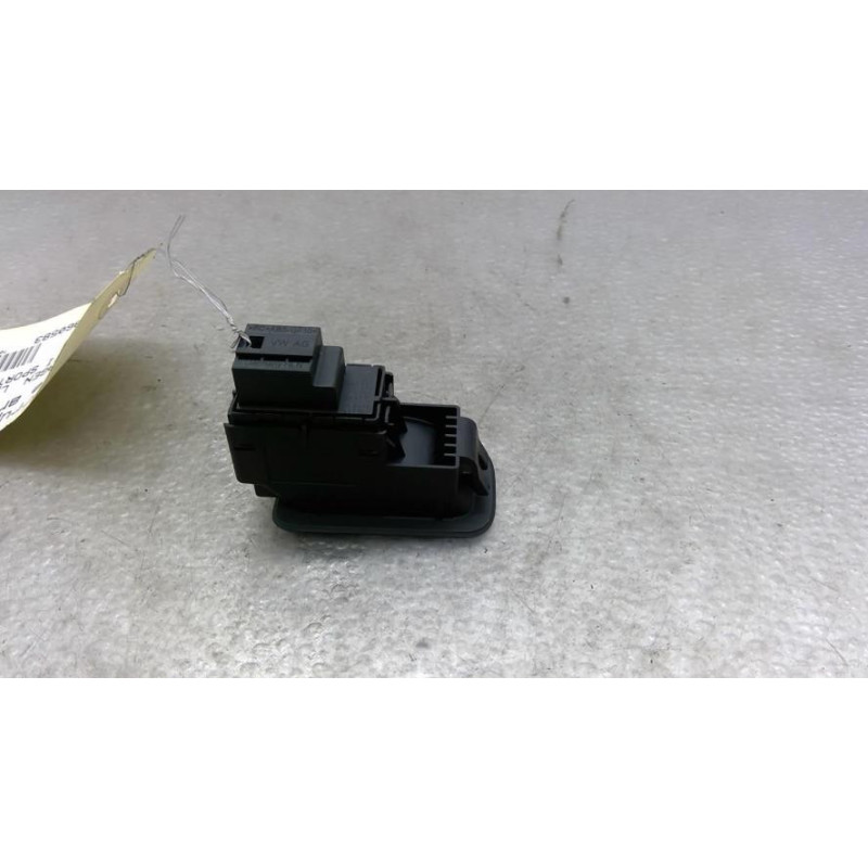 Interrupteur de leve vitre arriere gauche VOLKSWAGEN GOLF 7 Photo n°1