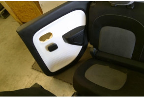 Interieur complet RENAULT TWINGO 3 Photo n°8