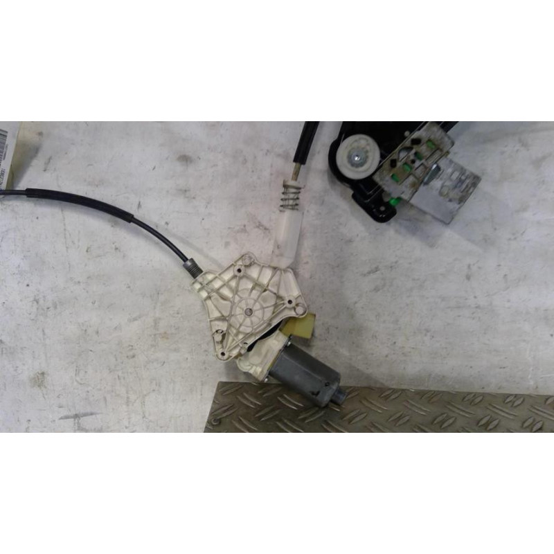 Leve vitre electrique avant gauche MERCEDES CLASSE SLK 171 Photo n°1